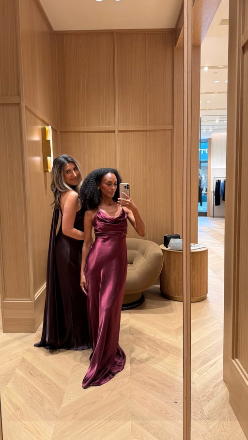 Online shopping could never…

There’s just something about trying things on with your bestie, feeling the fabrics, playing with different pieces, and getting the honest “you need this” opinions.

Part 2 of our Fall Hot List at 

@stevemaddencanada and @stylemelanielyne in @cfsherway was all about finding those pieces we’ll actually be wearing on repeat this season. From everyday staples to a few pieces that instantly made us feel put together.

Fall shopping + your bestie = the perfect afternoon. 🤎

#Ad #CadillacFairview #MeetYouThere
