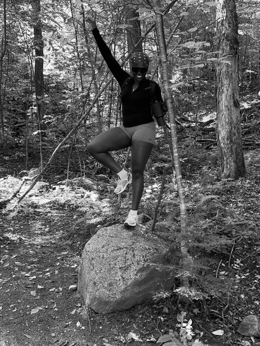 first, only & last hike of summer 🥲

canada weather - 5
emem - 2

#hiking #gatineauhikingtrails #carbidewillsonruins #hikequebec