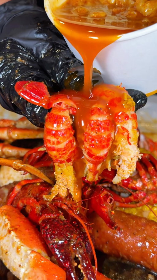 Friday night = SEAFOOD BOIL night at Raising Claw! 🦀🦞🔥 Saucy, messy, and loaded with all the seafood goodness you’ve been craving! 😮‍💨

🔥 Don’t just scroll and drool—TAG your seafood crew, send them this post, and make Raising Claw your Friday night plan! Who’s ready to dig in? 👀🙌

📍 Raising Claw
13265 Harbor Blvd, Garden Grove, CA 92843

 #SeafoodBoil #SeafoodLovers #seafoodlover #crablover