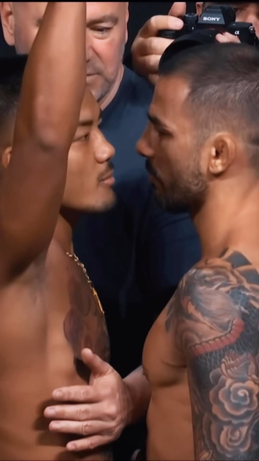 🇧🇷 Encarada feita, pronto para guerra!

Temos contas a acertar. No sábado confira o card principal do @ufc 331 a partir das 22h no @ufconparamount !

🇺🇸 Staredown over—ready for war!

We have a score to settle. On Saturday, check out the @ufc 331 main card starting at 10 PM on @ufconparamount !

@stake 
@aviator.spribe 

#ufc #mma #champion #pantoja #viral