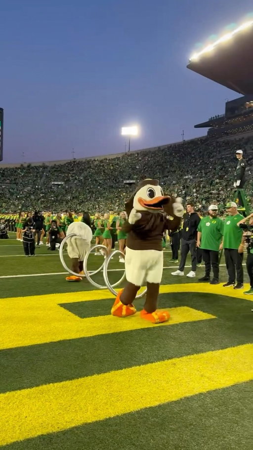 Slinky Dog 🤝 Slinky Duck #GoDucks