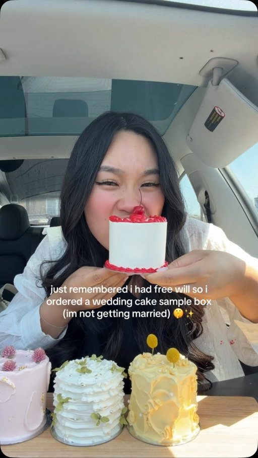 Best use of free will imo 🙂‍↕️ #weddingcake #losangeles