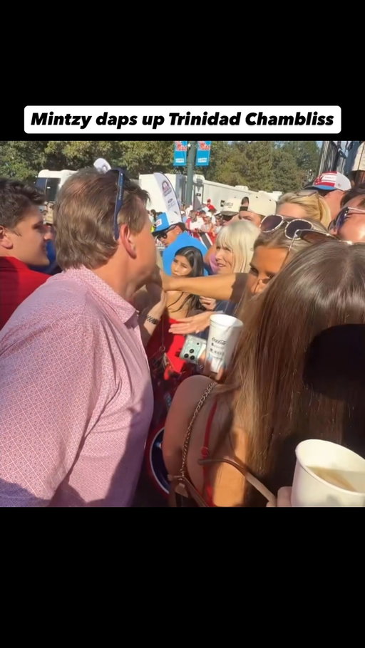 Mintzy made his way through fans who had been waiting over an hour to make sure he got his fist bump from Trinidad Chambliss

He dapped him up and immediately left