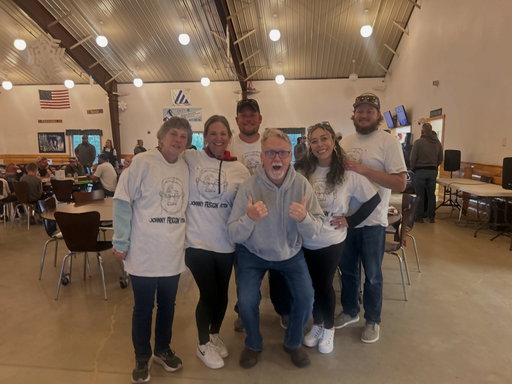 Look at those shirts!! Such great fans!! #standupcomedian #merch
