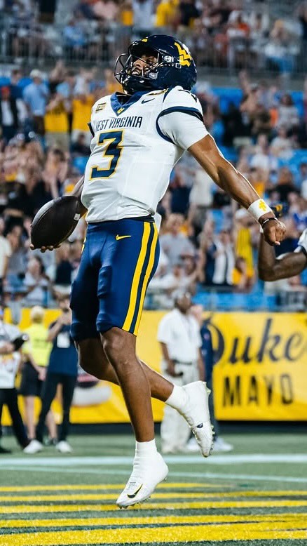 MICHAEL HAWKINS JR. WENT AIRBORNE FOR THE TD ✈️

📺 ACCN
