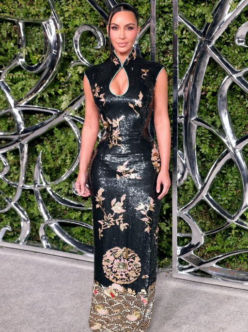 Kim Kardashian and boyfriend Lewis Hamilton both wore Saint Laurent looks while attending the opening night of the Lucas Museum of Narrative Art. Her mom, Kris Jenner, and boyfriend Corey Gamble also stepped out. See more photos on Just Jared! 
#KimKardashian
#LewisHamilton
#KrisJenner
#CoreyGamble
Photos: Getty