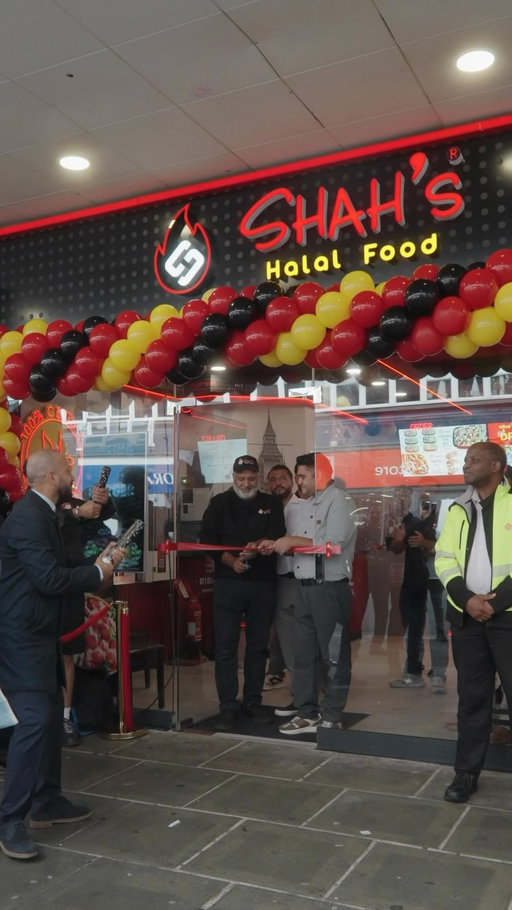 Shahs has officially landed in Reading!

Shahs is expanding beyond London and bringing our flavours to exciting new locations across the UK. 🇬🇧

A huge thank you to everyone who came out and supported us at our Reading grand opening. Your love and support made the day truly special! ❤️

This is just the beginning! 🔥

#shahshalalfood #reading #shahs #platter #grandopening