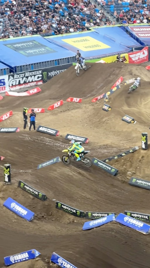 Was geeking out watching @kenroczen94 and @jorgeprado61 float over this 3/5/3 last night. Well played, gents. 🔥 @supermotocross