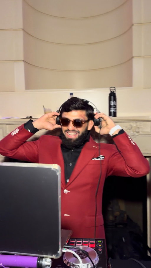 New Side-quest unlocked 🔓😎🎧🎵👊🏼 @arm_011 @briowater 

Huge shoutout to DJ @justin_credible for helping us with the video 🎧😂👊🏼

Congratulations to Arman Tsarukyan on a dominant performance at UFC 331 LFG