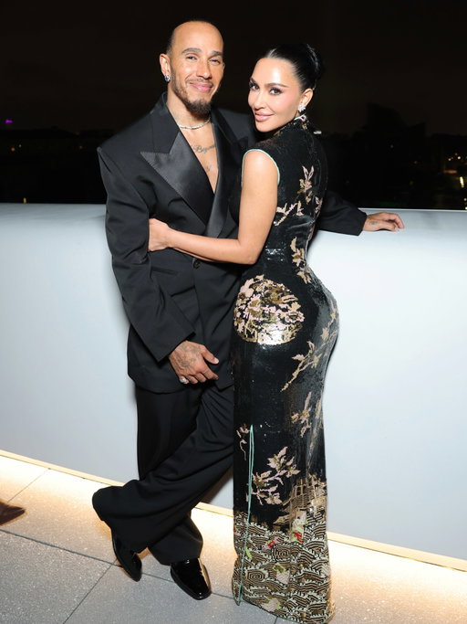#KimKardashian and #LewisHamilton having a super stylish date night? Likely thing for them to do!

Kim and Lewis stepped out last night to attend the opening night of the Lucas Museum of Narrative Art with each opting for coordinating looks from @ysl. Kim’s archival gown from the fall/winter 2004 collection also marks her first partnership as #LawRoach’s latest client.

📷: @gettyimages