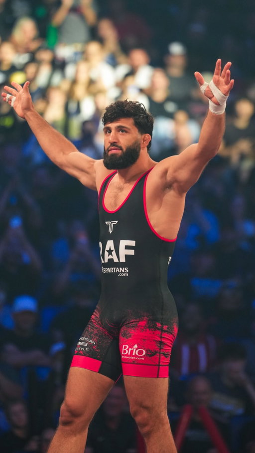 ARMAN AIRLINES ✈️

Arman Tsarukyan takes on Dillon Danis for the RAF Middleweight Crossover Championship OCT 23 in Las Vegas at #RAF14

Tickets in bio. Watch on @foxnation