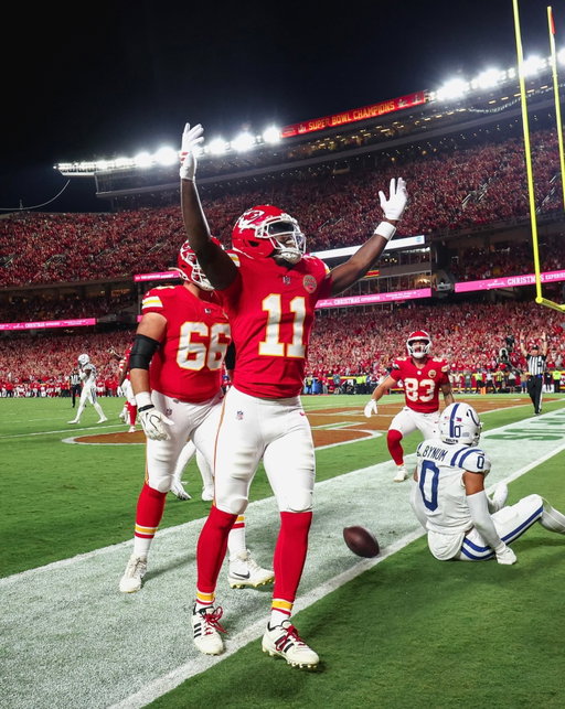 ROYALS FIRST TOUCHDOWN AS A CHIEF 👑