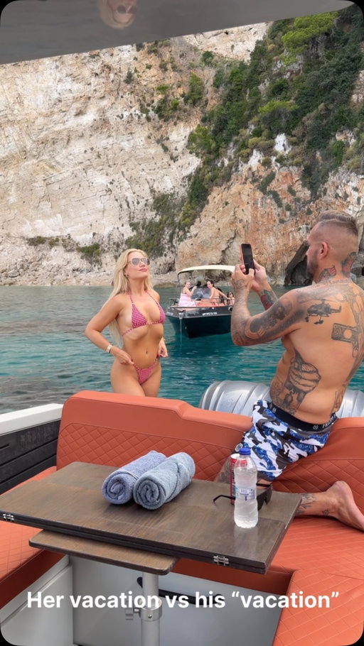 ..Prostě není dovolená, jako DOVOLENÁ.🤔🤷🏼‍♀️😄🤣 Každý si to užíváme po svým..🍹😄 Má to někdo podobně?😜🙈 #hervacatio #hisvacation #uzivamesito