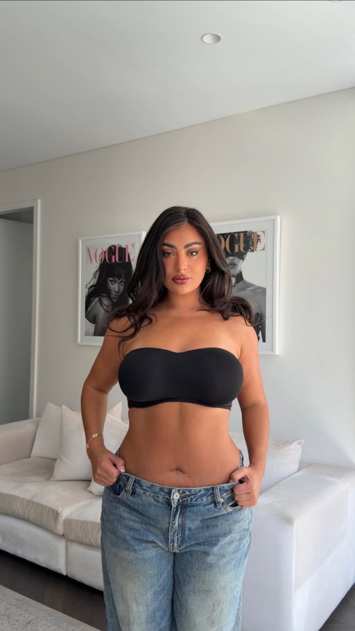 Big bust approved 🥹 finally a strapless bra I actually want to wear 🤍 the @wear_nala strapless underwire bra is comfy, supportive & now comes in the cutest watermelon colour 🍉 Use LIV15 for a little treat x