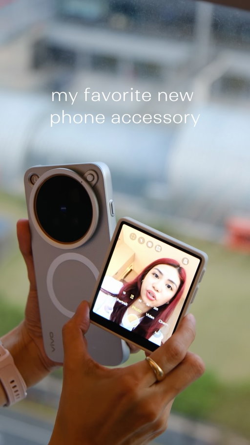 At the #vivox500series launch and got my hands on the #vivox500promax ANDDDD THIS NEW ACCESSORY IS THE HIGHLIGHT for me #isadoestech