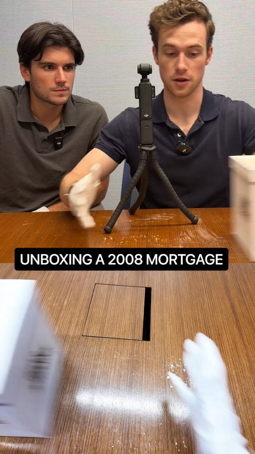 Belongs in a museum

@jackstebb.ins @dhtoomey 
#unboxing #mortgage #business