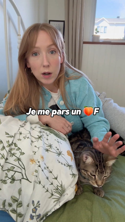 Je me pars un 🍑F. Inscris-toi sur mon site web avant jeudi pour recevoir ma première infolettre 🤟 haters not allowed !