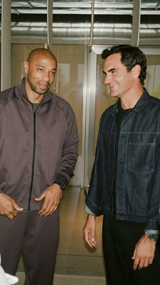 POV: You’re in a game of keepie uppies with @thierryhenry and @rogerfederer. 😳

#DreamOn