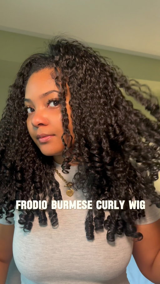 When it comes to a half wig this one is my go to ✨

Use code “Yana10” for money off 💕

@frodiohair 

#frodiohair#halfwig#detroitinfluencer#hairinfluencer#contentcreator