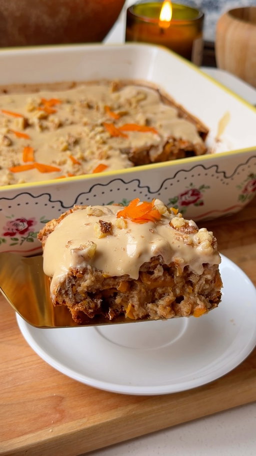 🥕Carrot Cake Baked Oatmeal from QUICKIES with my favorite Organic Soymilk from @CalifiaFarms #Breakfast #califiapartner