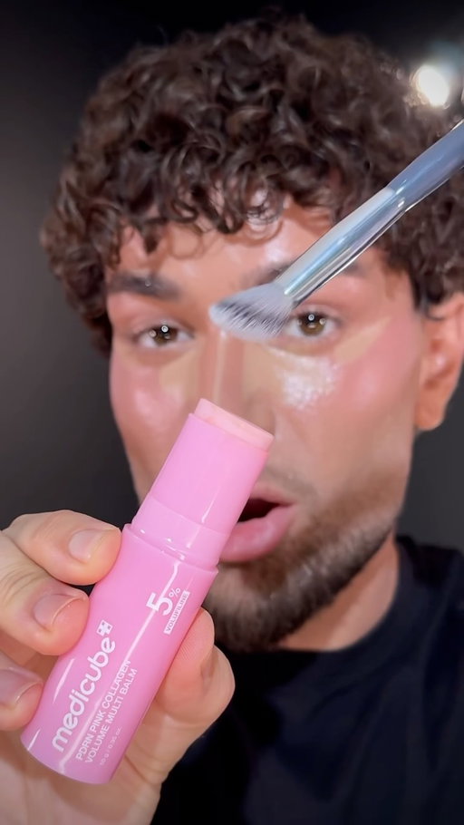 THISSS IS HOW YOU PREVENT DRY CAKEY UNDEREYES 👀 @medicube_global_official 😍 Layer your base LIKE THIS and you’ll NEVER look back!! A D #medicube #glassskin #multibalm #eyecream #undereye