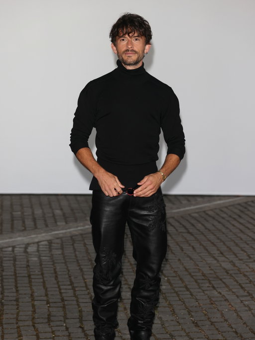 Brits’ (and friends!) night out at @burberry. @jbayleaf, @siennaspiro, #RomeoBeckham, and more stars came out to fetê Daniel Lee’s latest summer 2027 collection for the quintessential British brand—swipe above to see more arrivals.