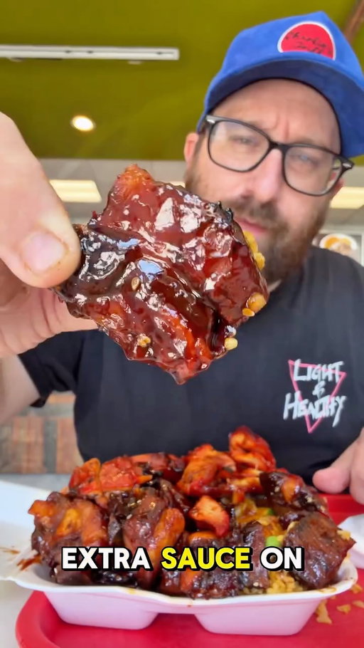 When you’re craving Chinese express and are minutes from Disneyland, @hongkongexpressinorange is always a solid move. Open since 1990!! 👊 They typically give you about 3-4 pounds of food in a two-item combo and it’s just $12.98. Always gotta get the bbq pork ribs, too. Like, comment or share this with a friend who loves Chinese express! ✌️😎🔥 #food #foodie #orangecounty #disneyland #losangeles

📲 @hongkongexpressinorange 
📍 4031 W. Chapman Ave., Orange, CA

Order:
– Two-Item W/ Half Fried Rice, Half Chow Mein, Orange Chicken & BBQ Pork Ribs