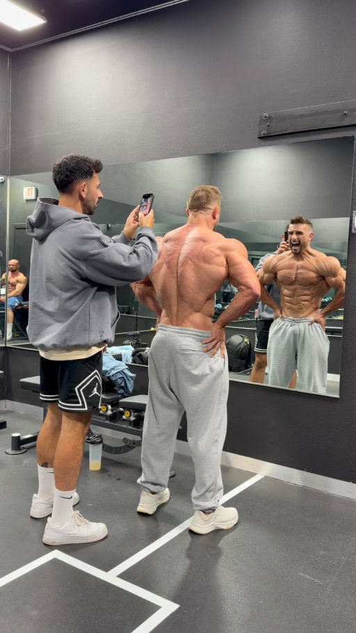 Quick BTS footage of condition check as we enter peak week 👊🏼 stage weight is hit and happy with where we are at…. Like I said, no stone unturned and ready for what is set to be one of the best line ups in men’s physique history come Saturday 👊🏼