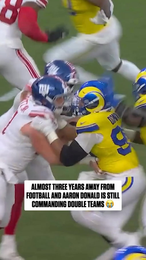 @aarondonald99 continues to be a force 😳

NYGvsLAR on ESPN
Stream on #NFLPlus
