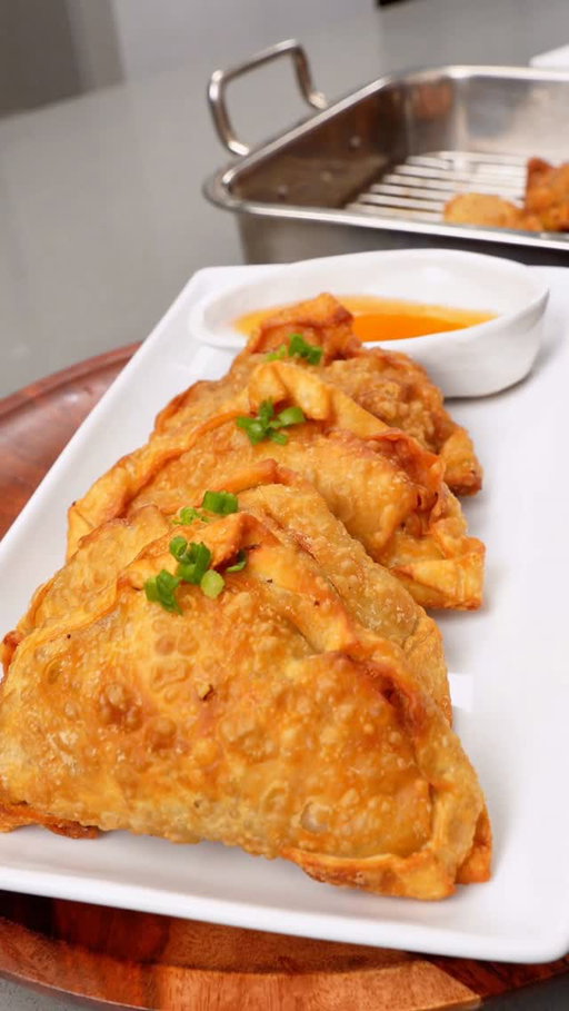 New Orleans Cho Chos. If you know, you know.

✨ You don’t see Cho Chos on Chinese restaurant menus everywhere, which makes this one distinctly New Orleans.

✨ Would you give this a try?

✨ This recipe can be found on my website in my bio.

#risascuisine #chocho #neworleans