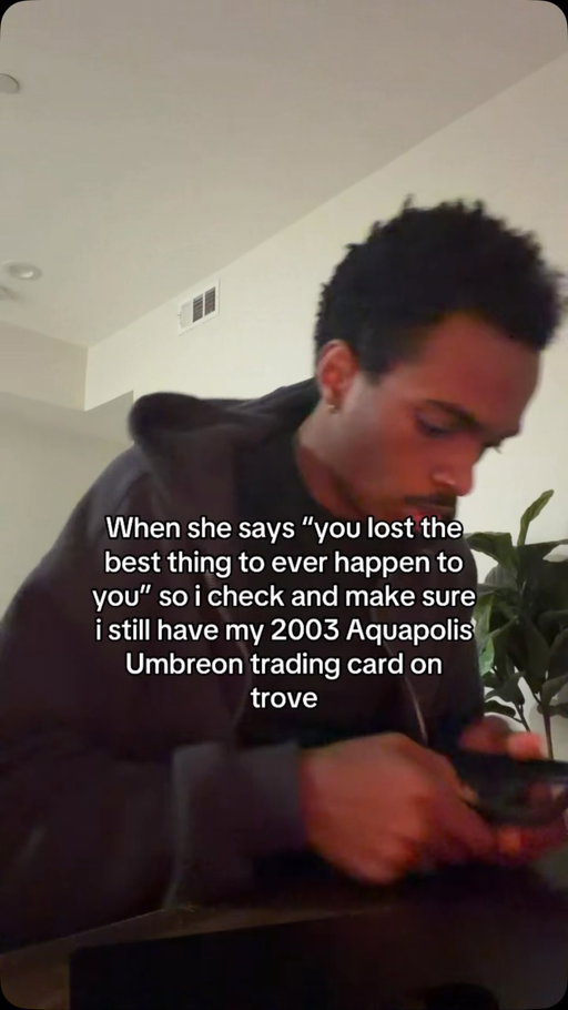 Don’t worry we’re all good here 

#tcgcards #pokemontcg #umbreon #pokemoncards #trove