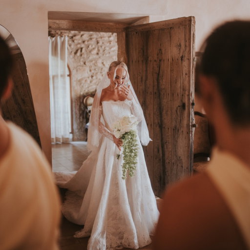 a moment for my dress of dreams !!!!!! 👰🏼‍♀️ 

I just knew from the moment I saw this @alenaleenabridal dress with the full lace and the basque waist, it was everything I had in my vision 🤍

dress shopping is so overwhelming and feels like such a huge decision and part of wedding planning but I just KNEW with this dress!! genuinely was so excited to put it on and show the girls!!!😭 timeless, traditional and must I say, quite Mediterranean 💒 (added the Chantilly lace gloves myself !!!)

I had the most gorgeous wedding dress shopping experience at @morgan_davies_bridal and cannot recommend enough !!!!
