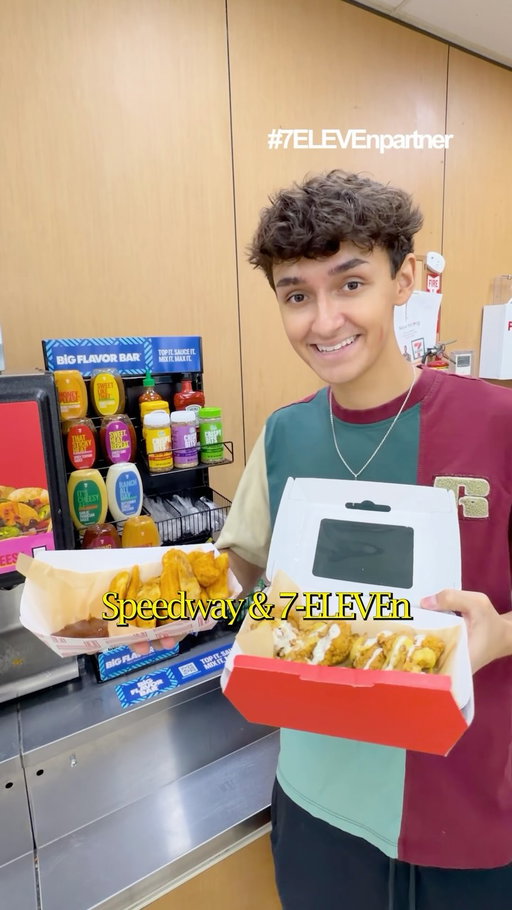 I transformed an old cutting board into the ultimate car food tray 🍗🚗

#Upcycling #BiGFlavorBar #Speedway #SpeedwayPartner #7ELEVEn @SpeedwayStores @7ELEVEn