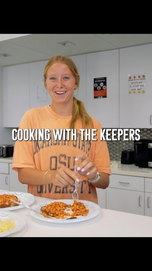 𝗕𝗲𝗮𝗻𝘀 𝗼𝗻 𝘁𝗼𝗮𝘀𝘁

Seems easy enough, right?! See how our Cowgirl keepers fare preparing this classic British comfort food - along with a little help from resident expert Coach Justin. 

#GoPokes