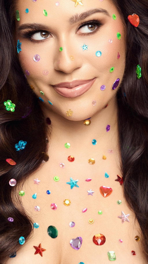 When my model, @isabellavporta, came to me looking for an out of the box idea to shoot, I immediately thought of this super hyper girly, colorful trend that originated with AI prompting and thought how fun it would be to pull it off in person. I lovvveeeee a good close crop and knew this vibe was calling for just that. I think the final shot is so fun!