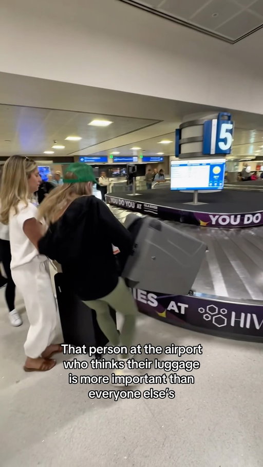 BY ALL MEANS GO RIGHT AHEAD 💀 

#airport #travel #plane #boston #funny