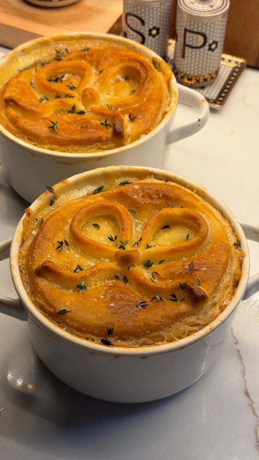 how cute are these?!🎀 comment recipe & I’ll send it to you! #glutenfree #chickenpotpie