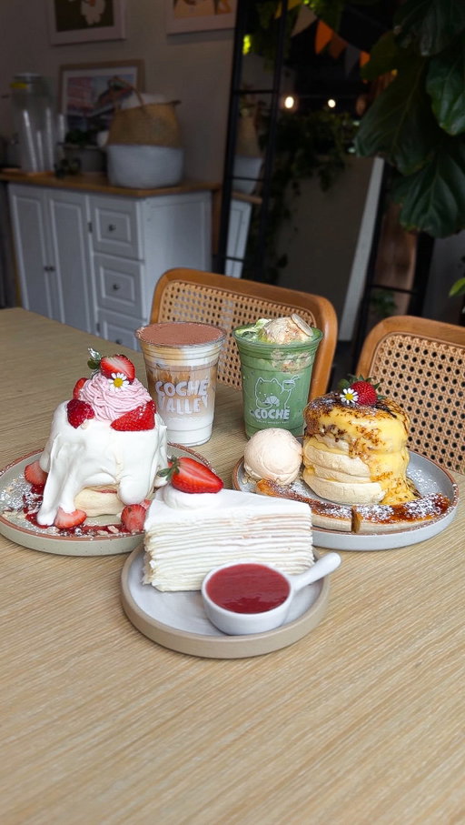 Fluffiest Soufflé Pancakes in Seattle! 🥞🤎

@cochevalley_seattle is one of my favorite cafes in Seattle. ☺️🫶🏼 They have delicious brunch, desserts, and the prettiest fluffy soufflé pancakes! ☁️🥞🤎 The soufflé pancakes are limited per day so I recommend going early or call ahead to check availability ✨ 

Featured Items:
☕️ Classic Vanilla Cream Einspanner
🍵 Banana Pudding Matcha Latte
🍮 Soufflé Crème brûlée
🍓 Soufflé Strawberry Cloud
🍰 Strawberry Crepe Cake

Coche Valley Dessert Cafe
📍1424 E Pine St, Seattle, WA 98122

Share this with someone for your next cafe date 🫶🏼

Thank you @cochevalley_seattle for inviting me 🤎

#soufflepancake #seattlecafe #seattlefood #seattledesserts #cafehopping