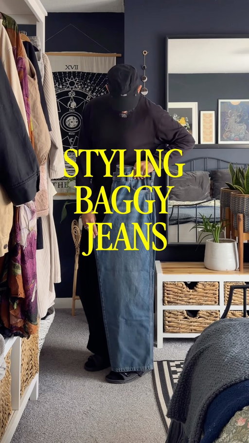 AD | you know I like me some big trousers so I’m happily styling some @jacamouk pieces today, putting these baggy Dickies jeans in the spotlight. And a rare shirt tuck in from me haha. Building the fit with other bits available from Jacamo. Awesome size ranges as always and nice to know they’re stepping towards better sustainable practices.