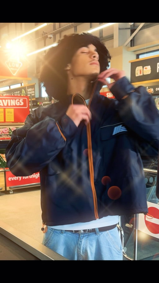 Meet the jacket with a side hustle 👀

One minute: serving looks
Next minute: carrying your snacks

Head to the link in our bio for a chance to win your swag for life