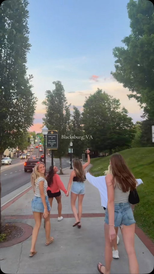 Best place to be ❤️❤️

Credits: @ellyanderson1 

#virginiatech #blacksburg #hokies