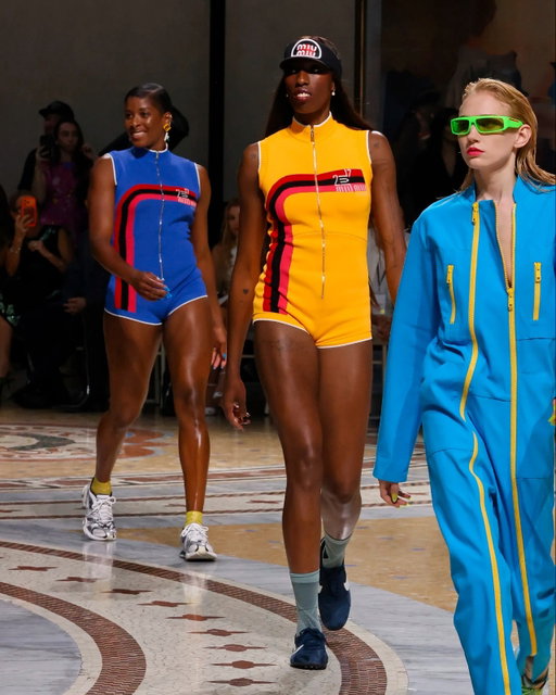 VOLLEYBALL MEETS FASHION. 🇮🇹✨

Paola Egonu and Myriam Sylla swapped the taraflex for the runway yesterday, taking part in a @vogueitalia fashion show inside Milan’s iconic Galleria Vittorio Emanuele II. 👠

Pics by @danieleventurelliphoto and @gettyimagesitaly 📸

🏐 #Volleyball #Pallavolo  #VogueWorld