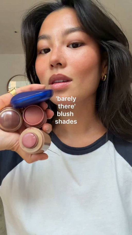 my current blush rotation – soft, muted pinks & mauve:

@armanibeauty in sweet fig 
@rhode in sleepygirl 
@merit in bespoke 
@violette_fr in latte praline 

#antiblush #barelytheremakeup #blush #makeuprecommendations #blushtryon