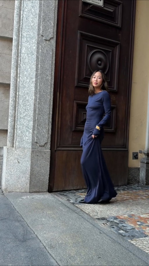 Got in my @uber to attend Vogue World Milan 2026 at the Galleria Vittorio Emanuele II. 

Favorite part was seeing the Duomo so quiet, and finally getting to spin on the Galleria’s bull mosaic for luck. Then came the runway looks and tons of surprise cameos. Milan Fashion Week, you’re so fun!