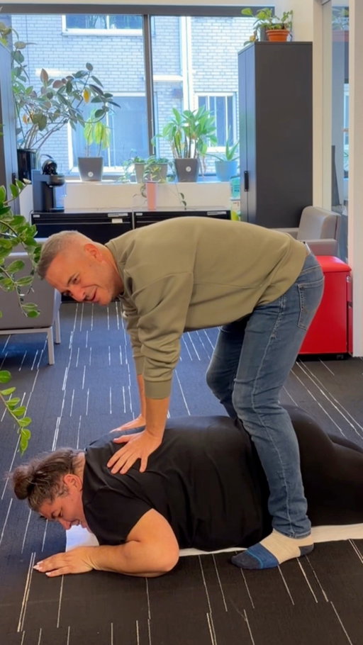 Un petit cadeau pour vous 🤣🎁 

Combien de fois l’avez-vous écouté? 👀