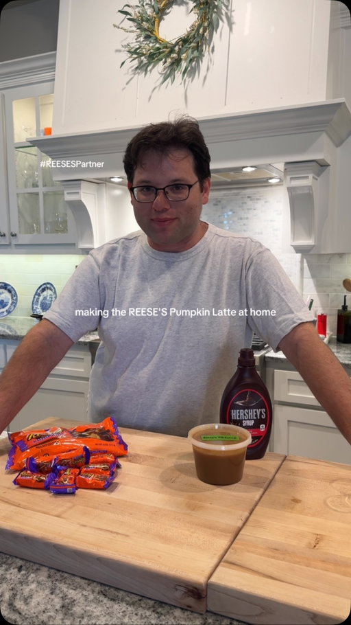 The perfect fall pick me up for a @reeses Pumpkins head such as myself! I’ve been dying to try one of these, but the at home version is just as perfect. #REESESPartner