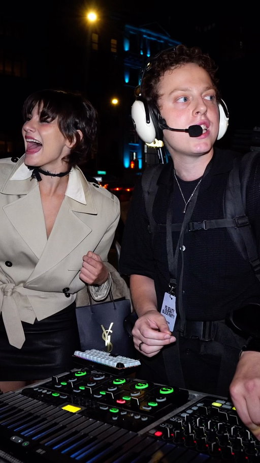 I brought the rig to the middle of SoHo for the @yslbeauty NYC block party last weekend, hoping I’d get some fashion people on the mic 🙌🔥 This was the final track of the night, started by @beclauderandthenoise who walked over and asked me to make a specific drum rhythm. Right as we started, I spotted a familiar face @iamdominicaugustin , who you might recognize from the amapiano clip I posted half a year ago. Both of them absolutely crushed it, and I was having so much fun, I hopped on for a second myself 😂