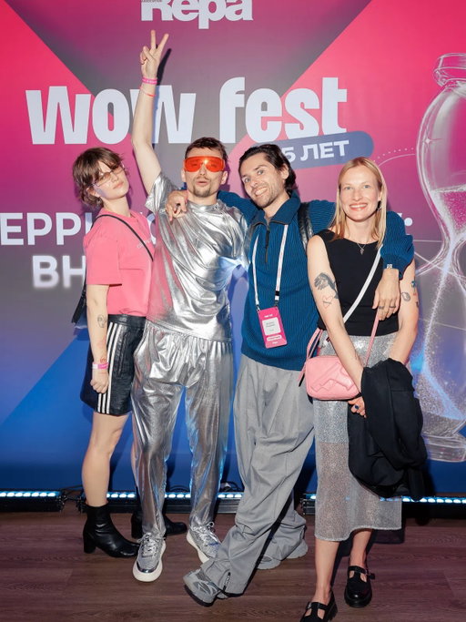 Съездил на WOW Fest, залутали наград мы в этом году дай боже. Хоть и система оценки проектов вызывает множество вопросов (немного извращённая олимпийская система, были номинации, в которых были только бронза или серебро, а золота вообще не было, да, это кринж), всё равно быть в ТОПе лучших дорогого стоит. Горжусь командой, отлично поработали. 

Результаты:
→ТОП-3 агентств в рынке РФ

→Серебро в номинации «Бренд проекта стандарт/комфорт класса» — Нагория. Fun fact: проект также номинировался на гран-при (не спрашивайте как так получилось и как это работает у организаторов, сам не знаю:)) 

→Бронза в номинации «Бренд проекта коммерческой недвижимости» — Аманауз

→ Серебро в номинации «Ребрендинг компании» — Неометрия