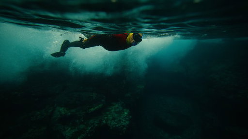 Wayne Levin- Through the Liquid Mirror. 
Some of my favorite moments within the film. 

@waynelevinimages 

Premiering tomorrow 9/24 at 6:30 pm @capitolmodern to kick off @photoconhawaii 

This was an epic project to be able to shoot of one of my biggest water photography inspirations.  I directed it alongside of @john_hook & @thunderhug (also shot 8mm film+16mm for the documentary). 

An @aio__studios original film in partnership with @hawaiimagazine 

Lighting+ audio by @bonfire_baelids 
Produced by @shiimbukaroo 
Edited by @tonytran.photography