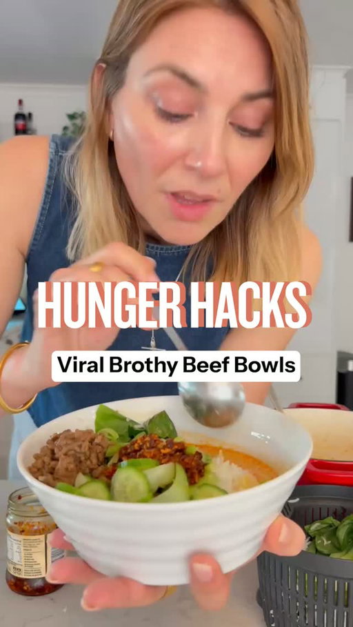 Viral Brothy Beef Bowls, ready in 15minutes! The internet's latest dinner trend does not disappoint! 🍲❗⁣
⁣
#easydinner #viral #weeknightdinner